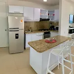 Apartment P1-6 Facing The Sea With Pool And Wifi